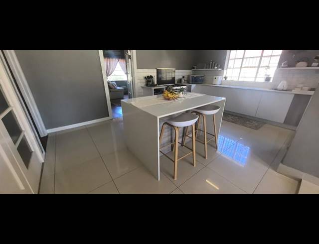 3 BEDROOM HOUSE FOR SALE IN FLORIDA
